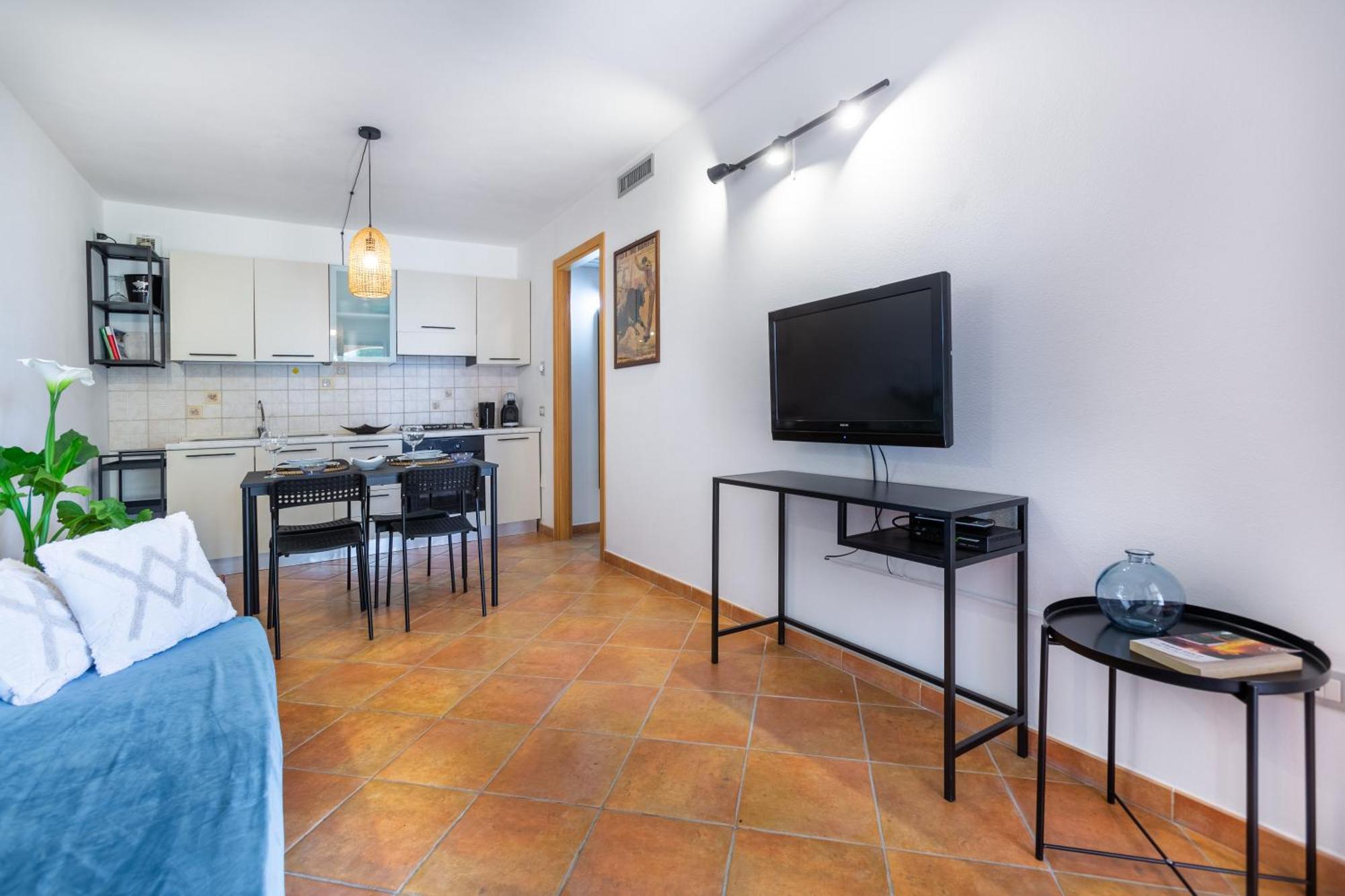 Aetos Home With Shared Swimming Pool - Porto Pino Hill Εξωτερικό φωτογραφία